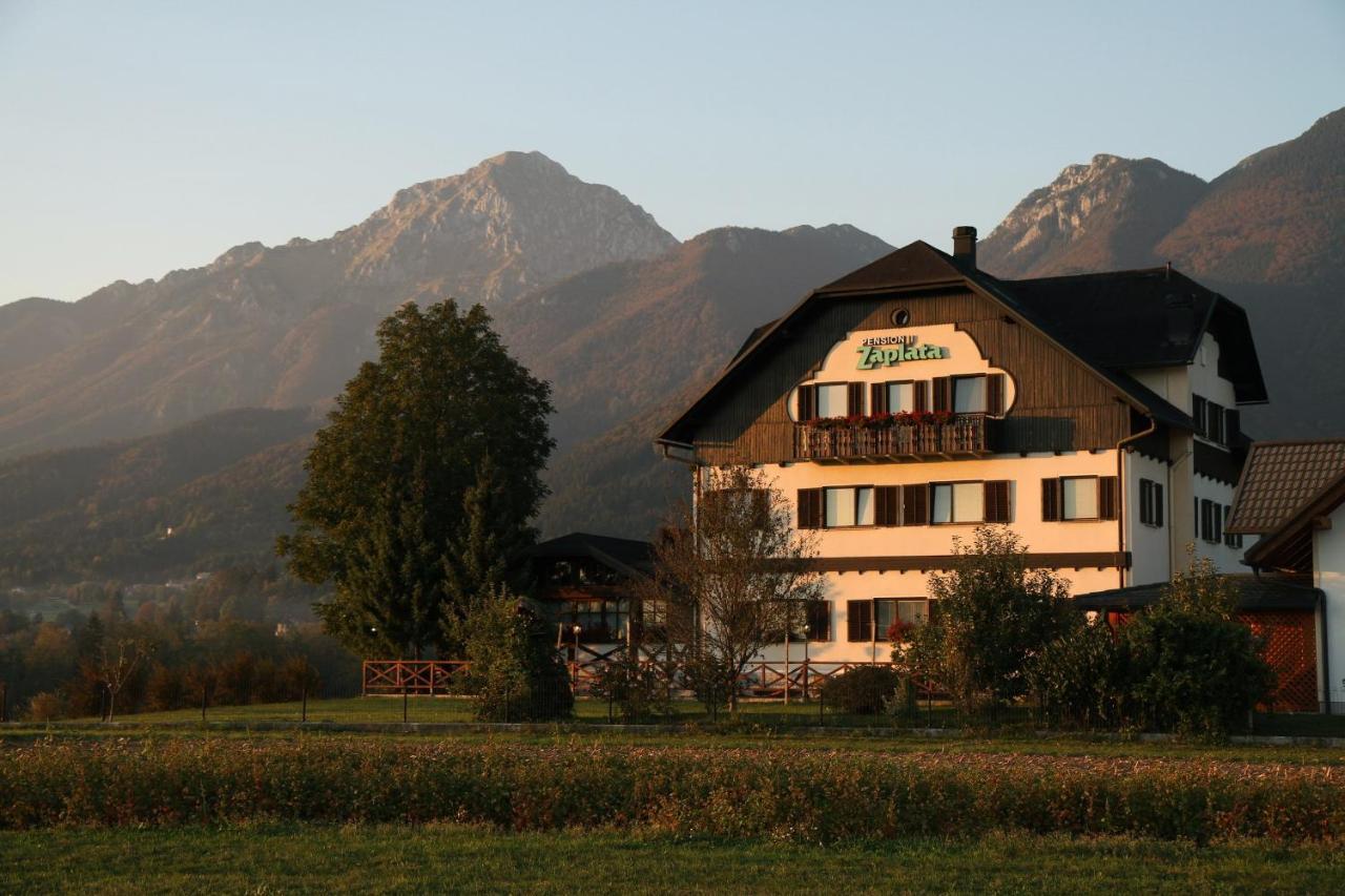 Hotel Oskar Zaplata Preddvor Exteriör bild